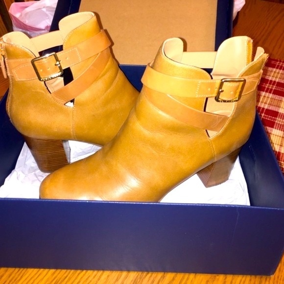 Cole Haan Shoes - Cole Haan Boots size 8.5